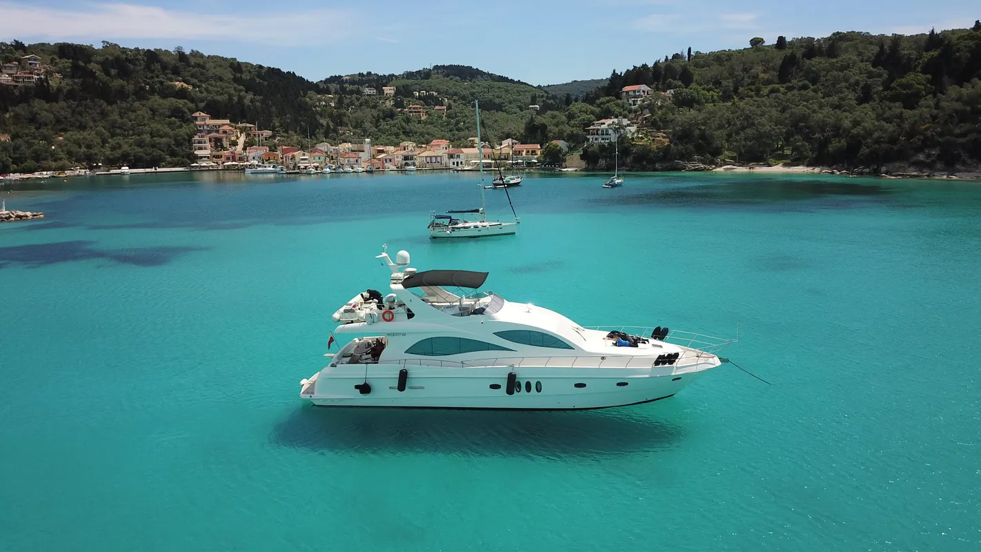 Gulf Craft Majesty 66