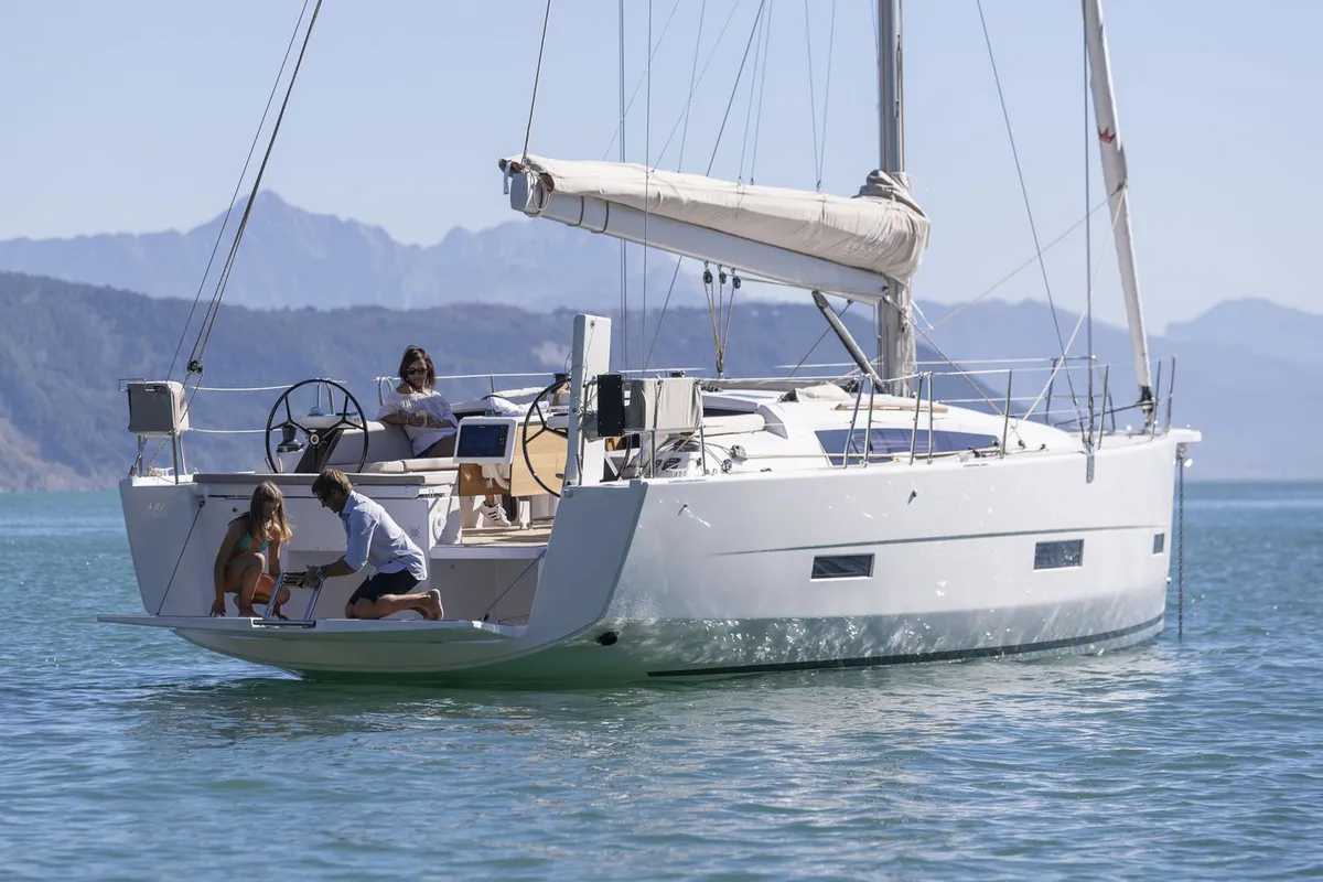 Dufour Yachts 430 GRANDE BLUE