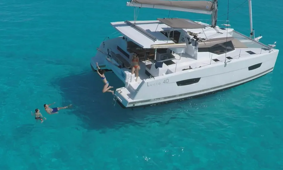 Fountaine Pajot Lucia 40