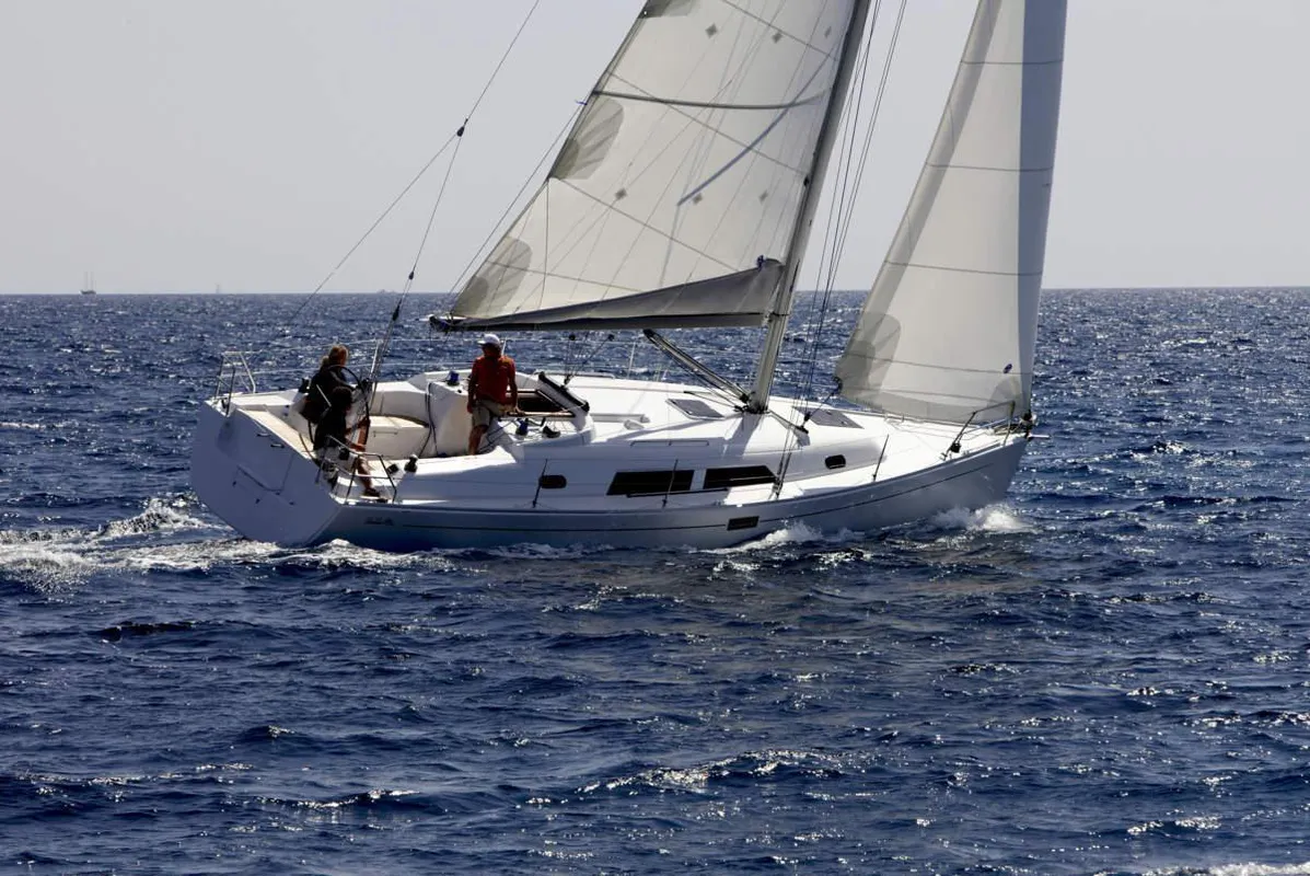 Hanse 370