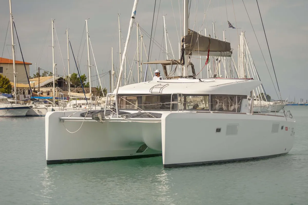 Beneteau Lagoon 39