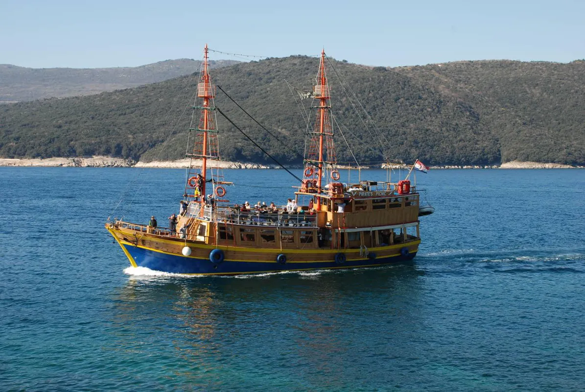  Rabac Pirate's ship