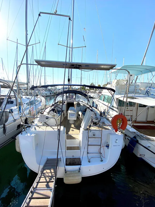 Beneteau Oceanis 43