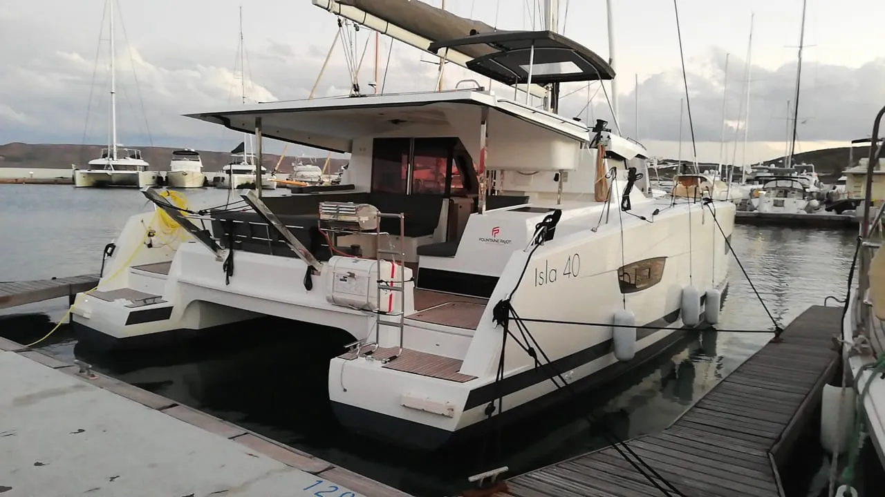 Fountaine Pajot Isla 40