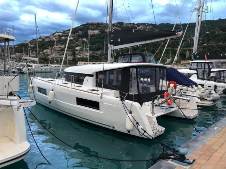 Lagoon 40