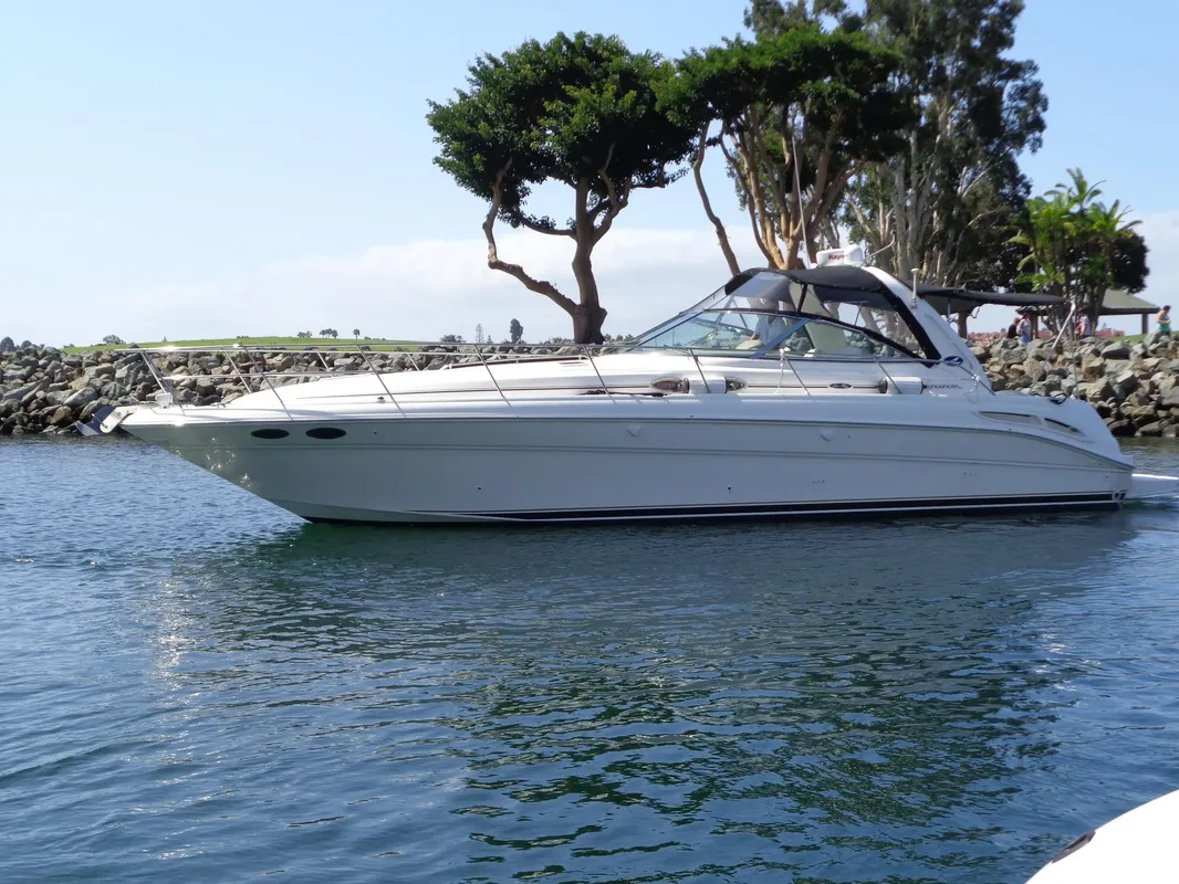 Sea Ray 400