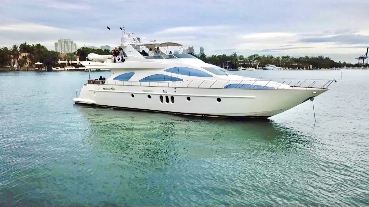 Azimut Flybridge 80