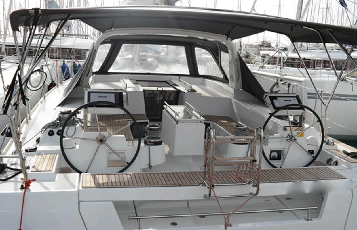 Beneteau Oceanis 55