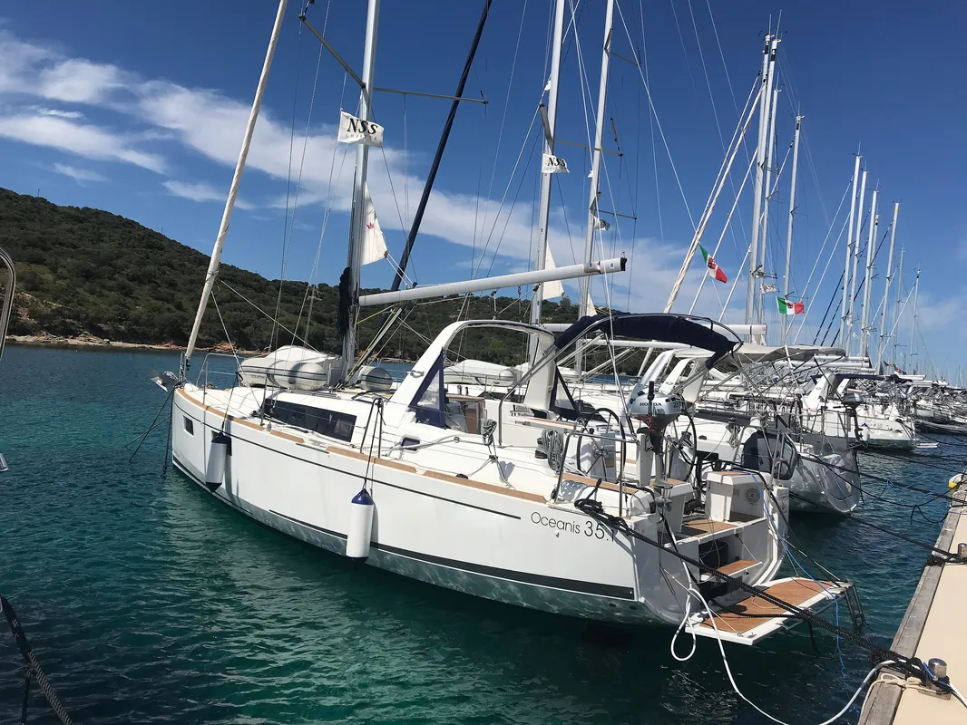 Beneteau Oceanis 35.1