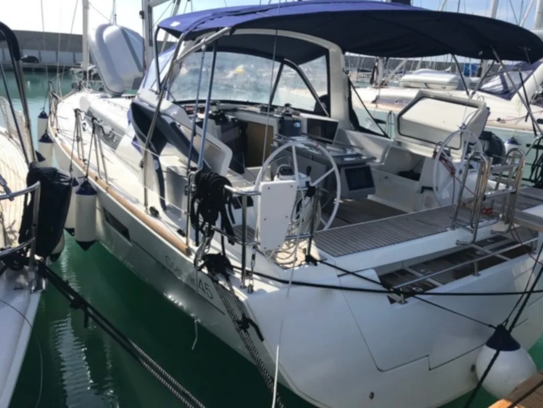 Beneteau Oceanis 45