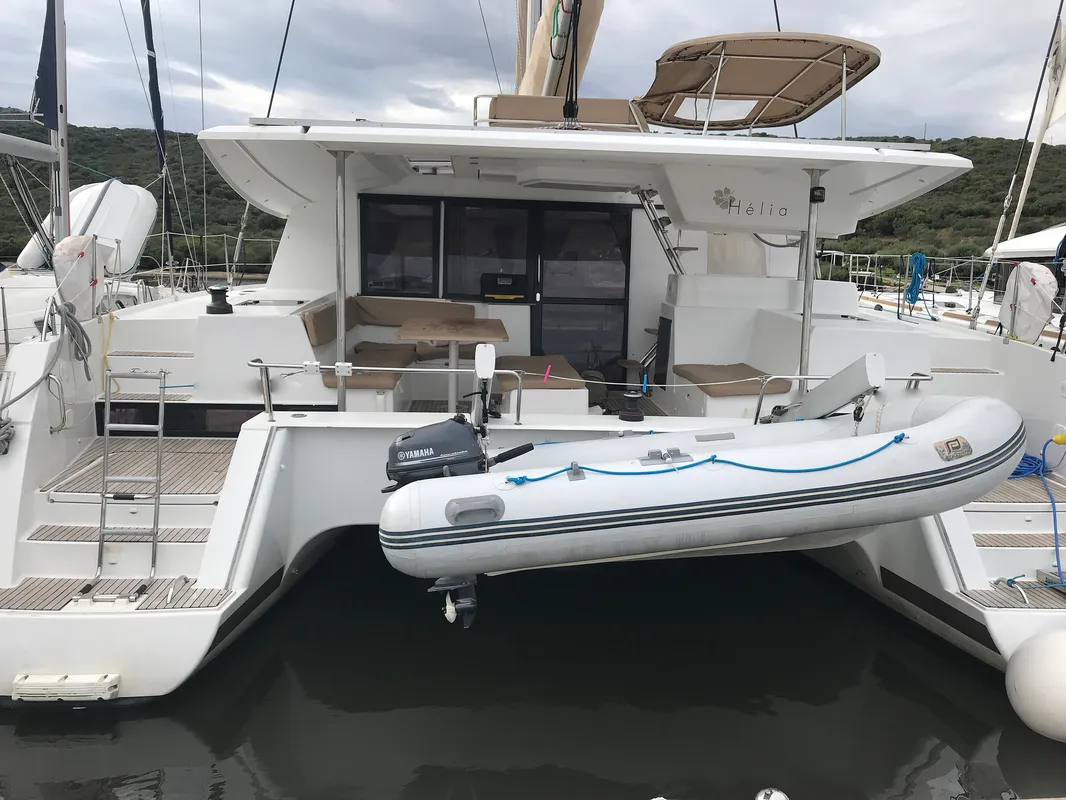 Fountaine Pajot 44