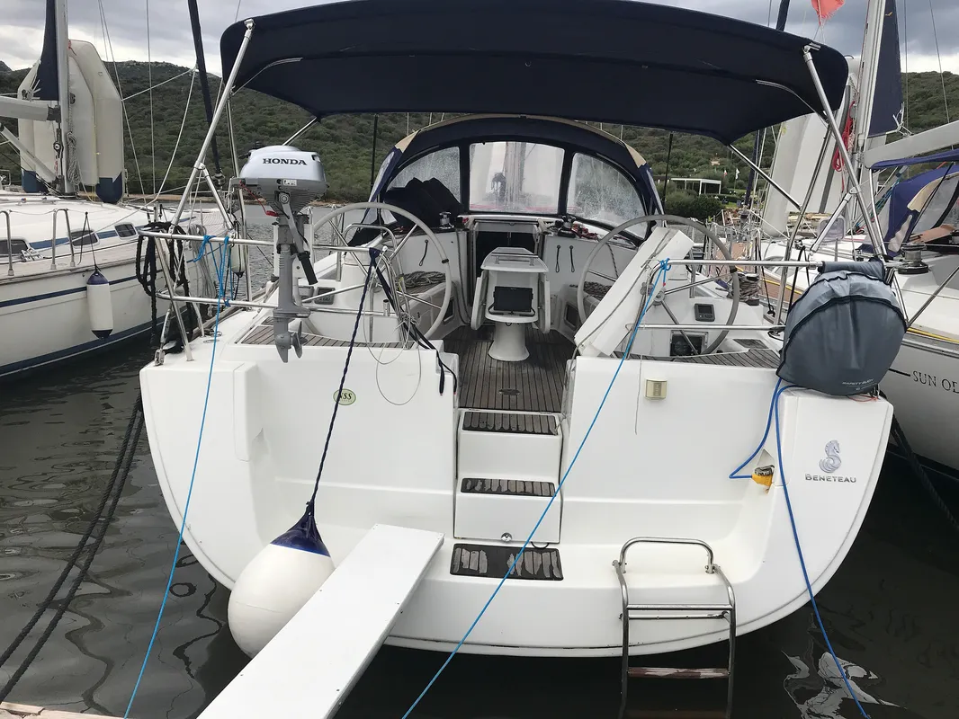 Beneteau Oceanis 43