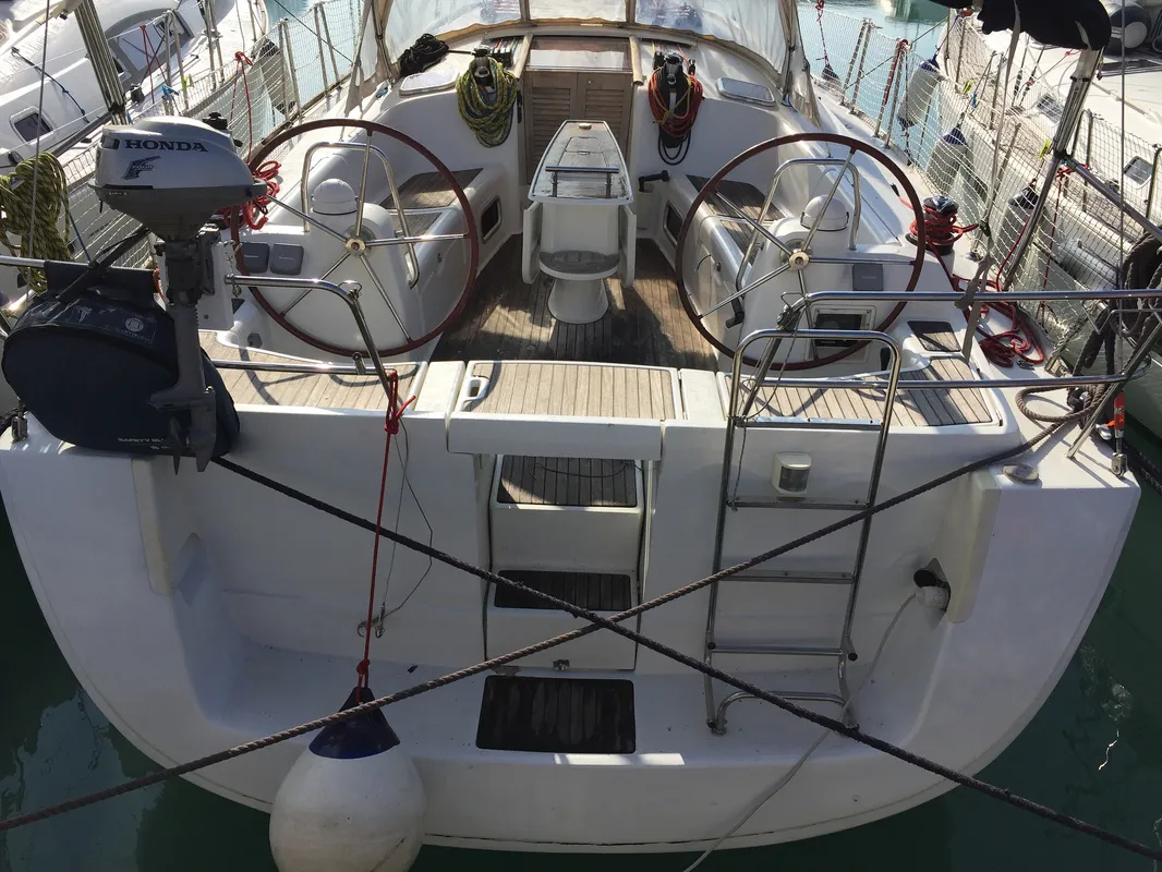 Beneteau Oceanis 43