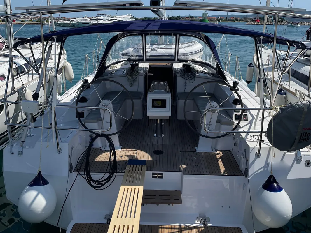 Bavaria C42