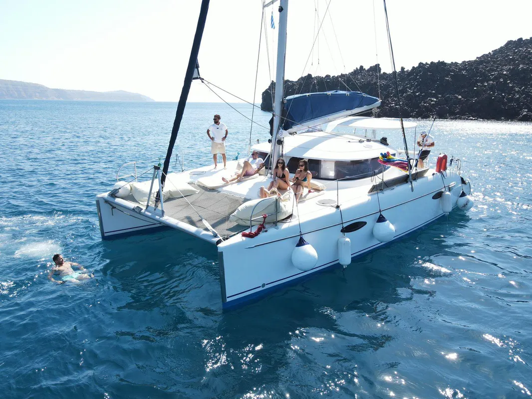 Fountaine Pajot Lucia 40