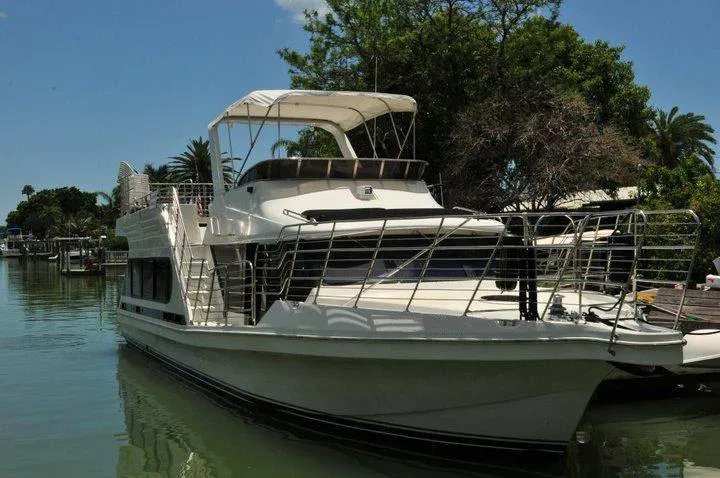 Bluewater Yachts Cruiser