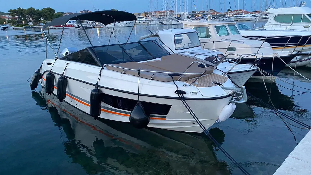 Quicksilver Activ 755 Cruiser