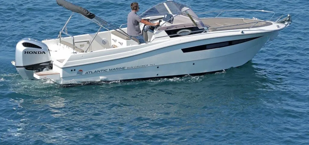 Atlantic Marine  750 Sun Cruiser