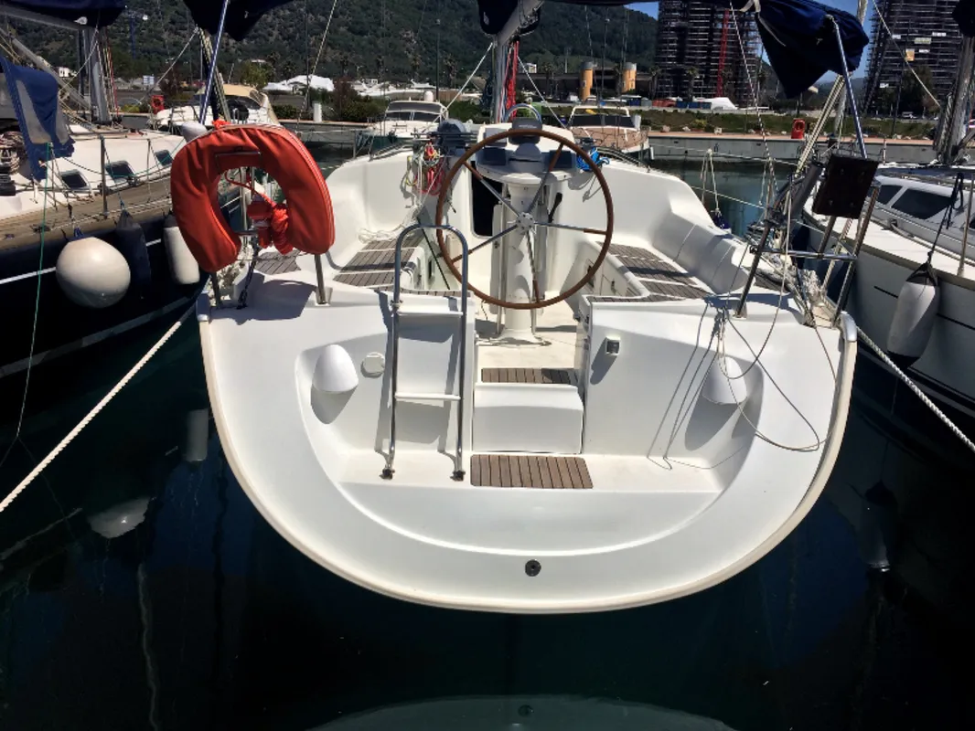 Jeanneau Sun Odyssey 37