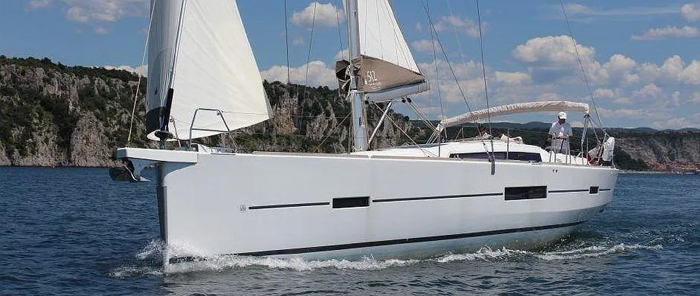 Dufour Yachts 430