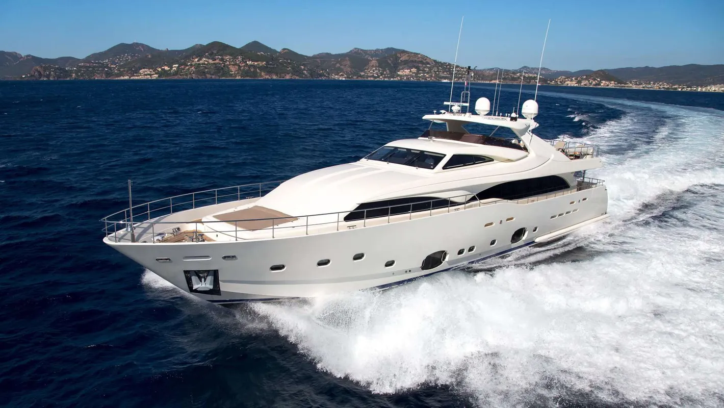 Ferretti 112