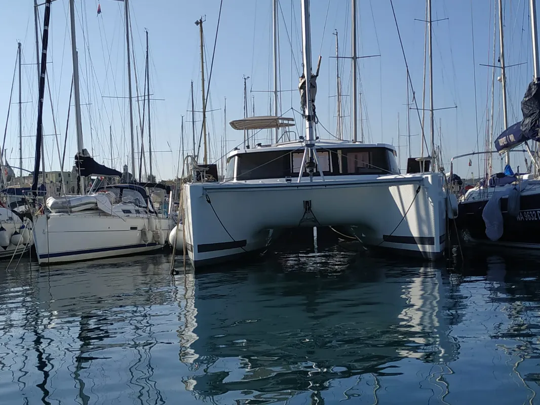 Fountaine Pajot Lucia 40