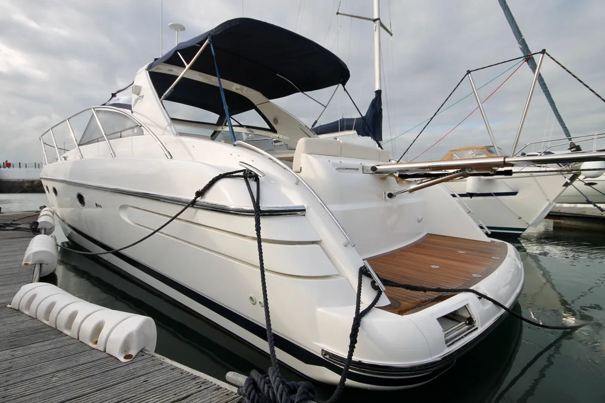 Princess V42 Open