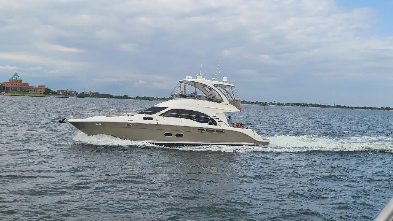 Sea Ray Flybridge