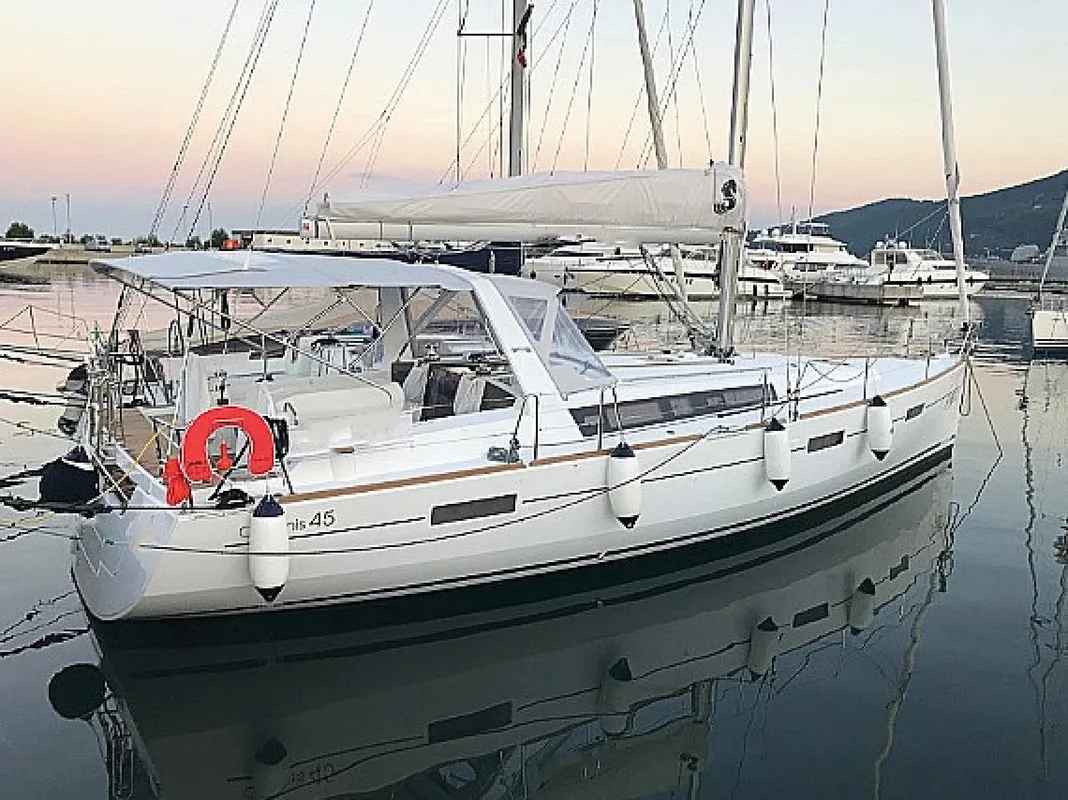 Beneteau Oceanis 45