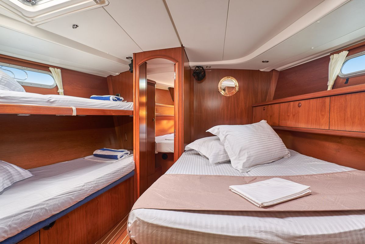 Sun Odyssey 440 4 Cabins