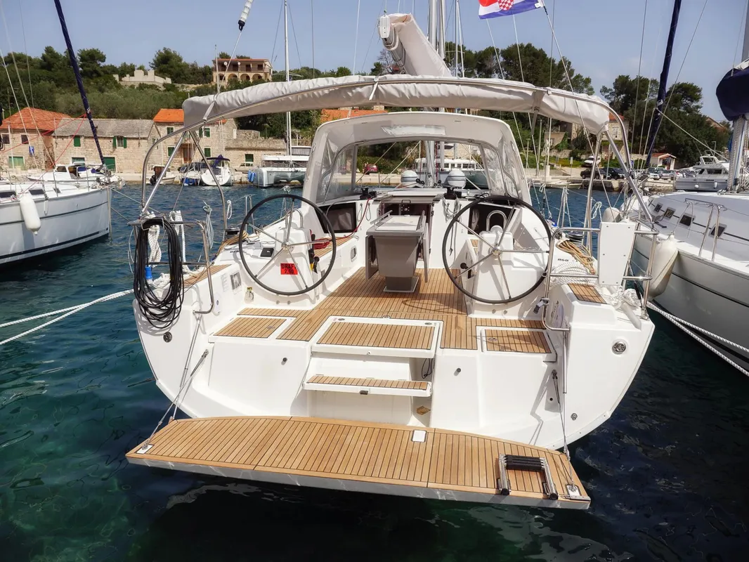 Beneteau Oceanis 41.1