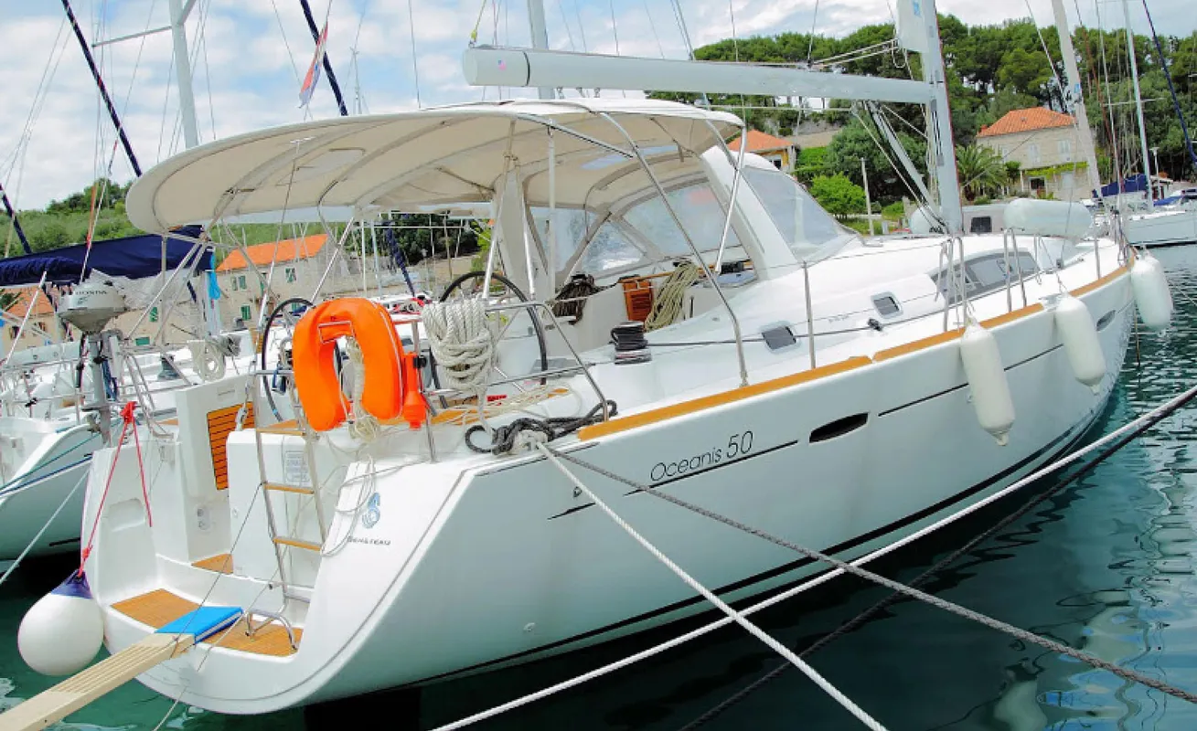 Beneteau Oceanis 50 Family