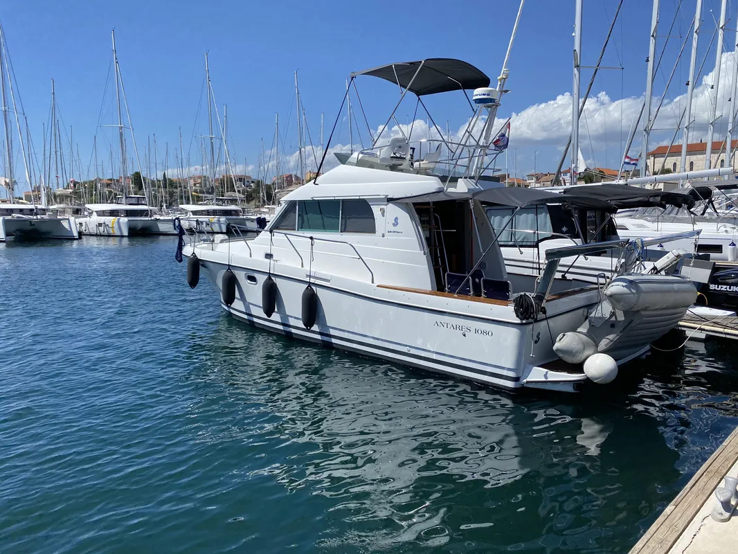 Beneteau Antares 10.80