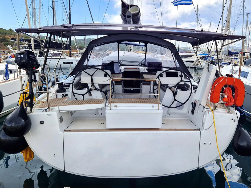 Hanse 508