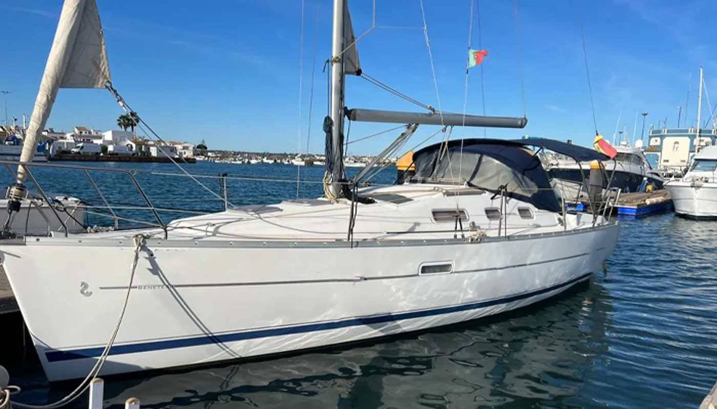 Beneteau Oceanis 323