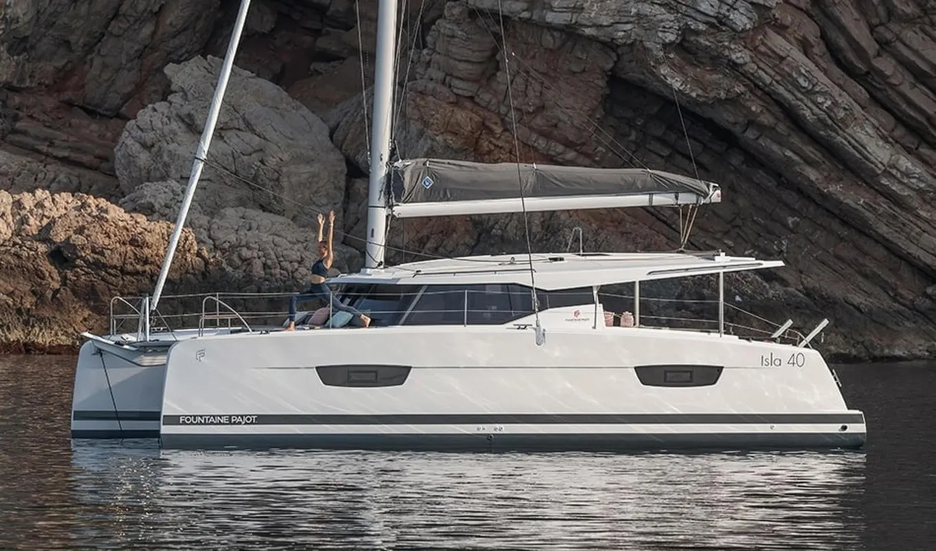 Fountaine Pajot Isla 40