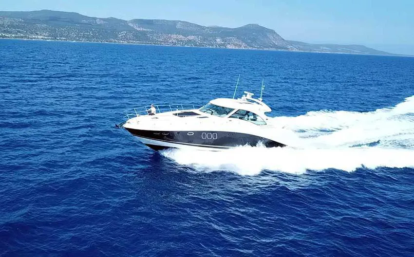 Motor Yacht 62