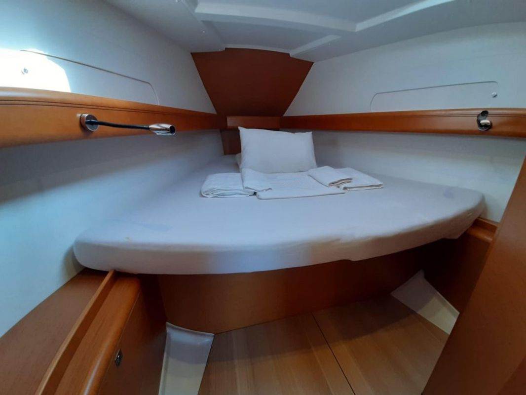 Jeanneau Sun Odyssey 410