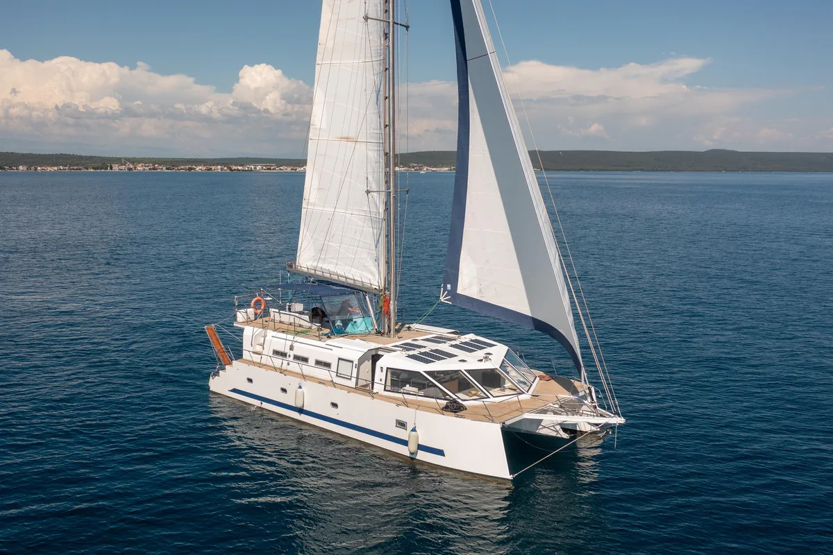 Catamaran 50 ECO