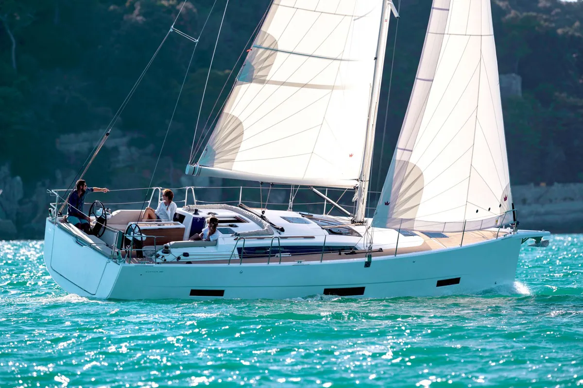 Dufour Yachts Dufour 390