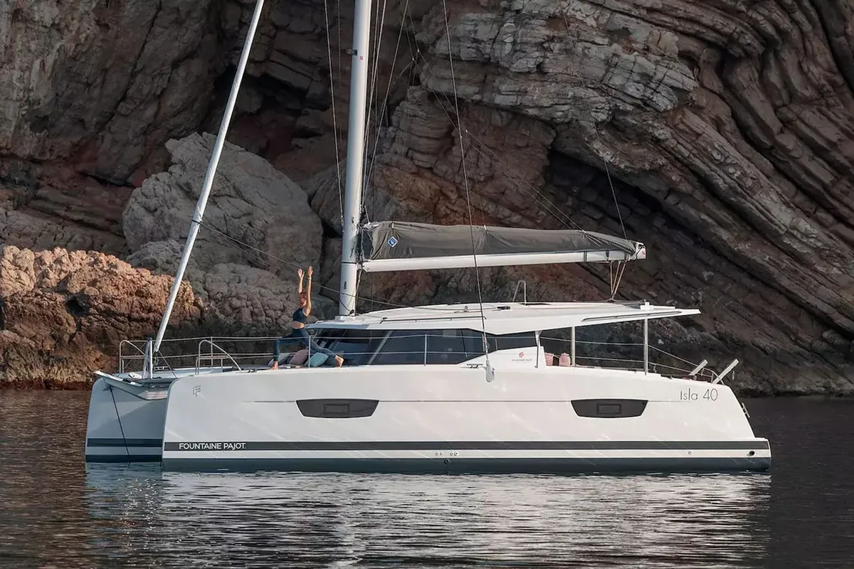 Fountaine Pajot Isla 40