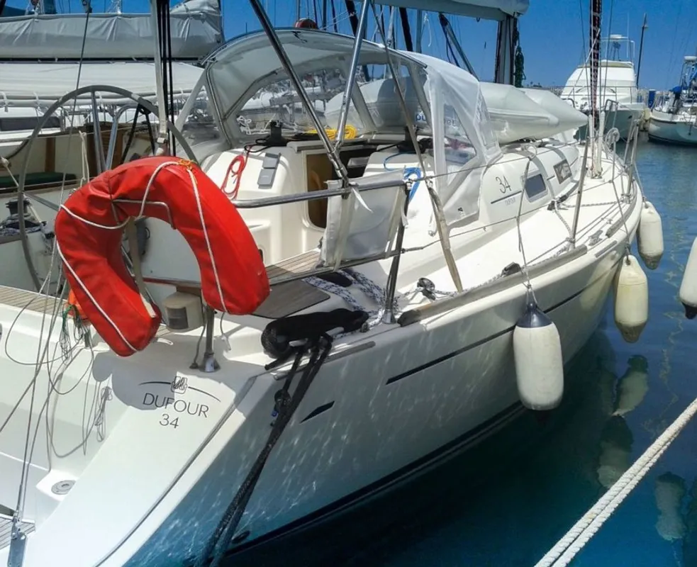 Dufour Yachts 34