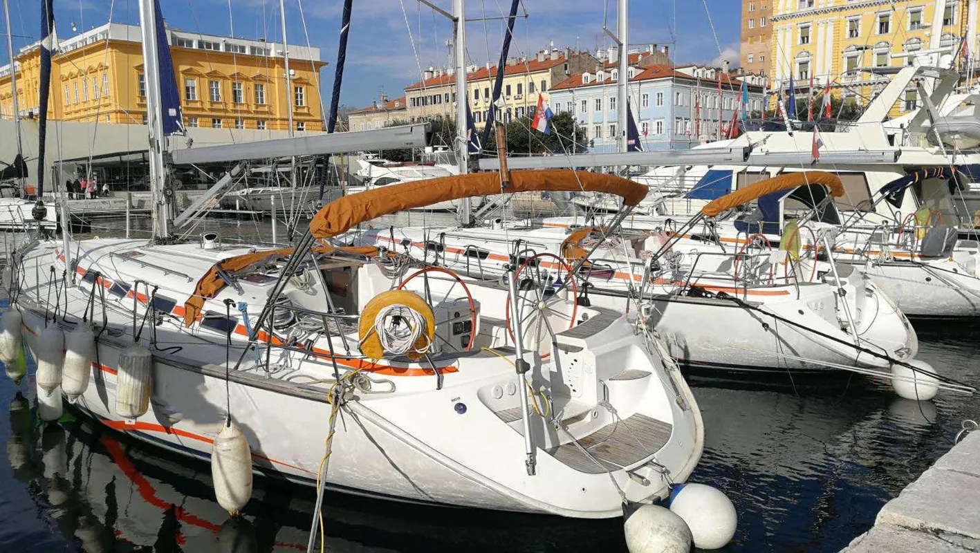 Bavaria 49