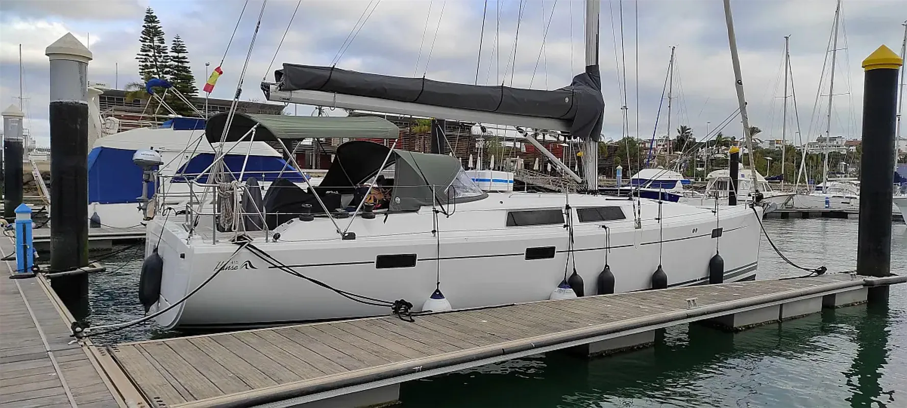 Hanse 415