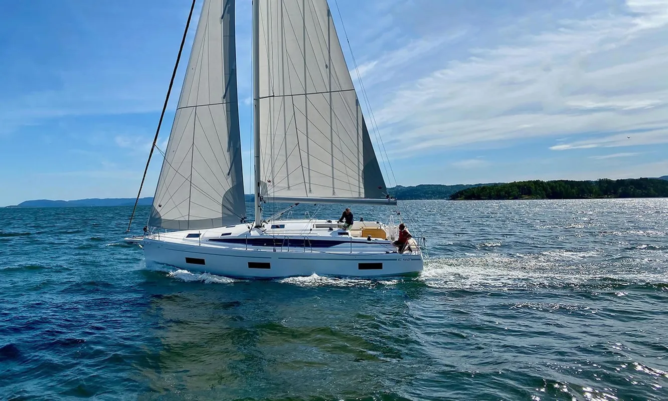 Bavaria C42