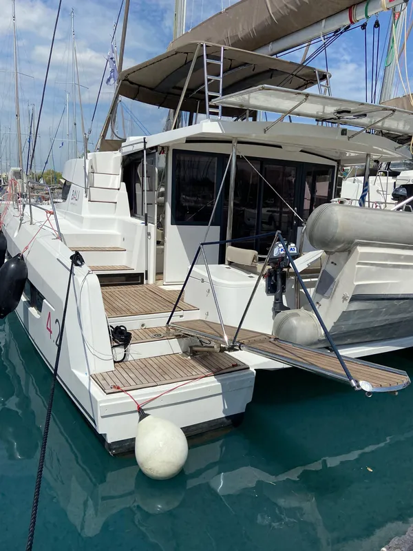 Fountaine Pajot Isla 40