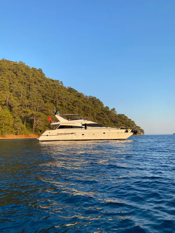 M/Y 79