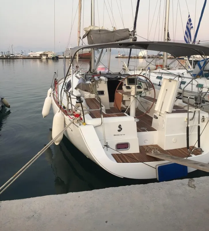 Beneteau Oceanis 37