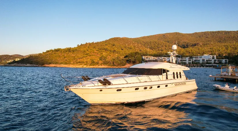 M/Y 66