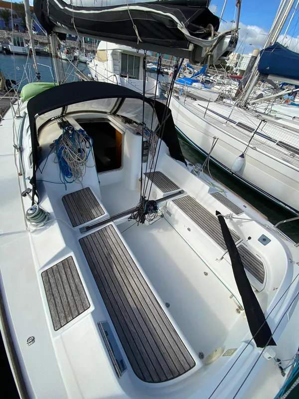 Beneteau First 